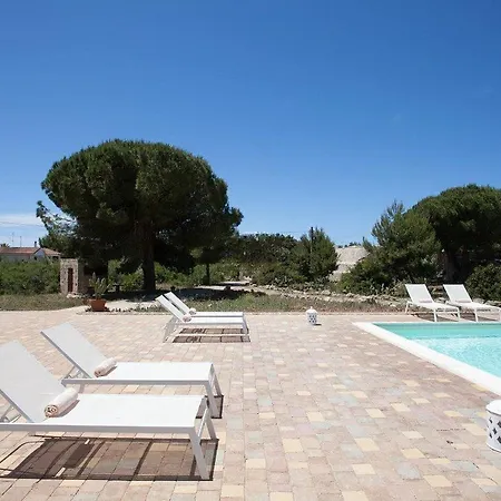 Hotel Masseria Solemare 3*