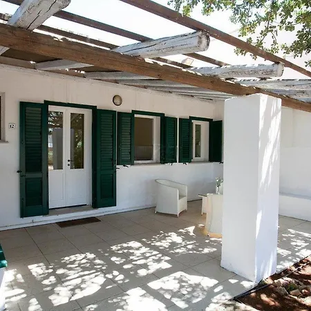 Hotel Masseria Solemare 3*